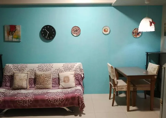 Sheila's Condotel At One Palm Tree Апартаменты *