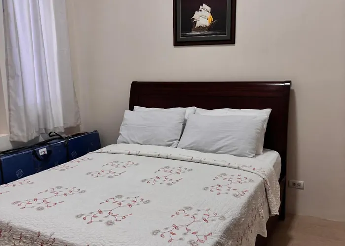 Sheila's Condotel At One Palm Tree Апартаменты *